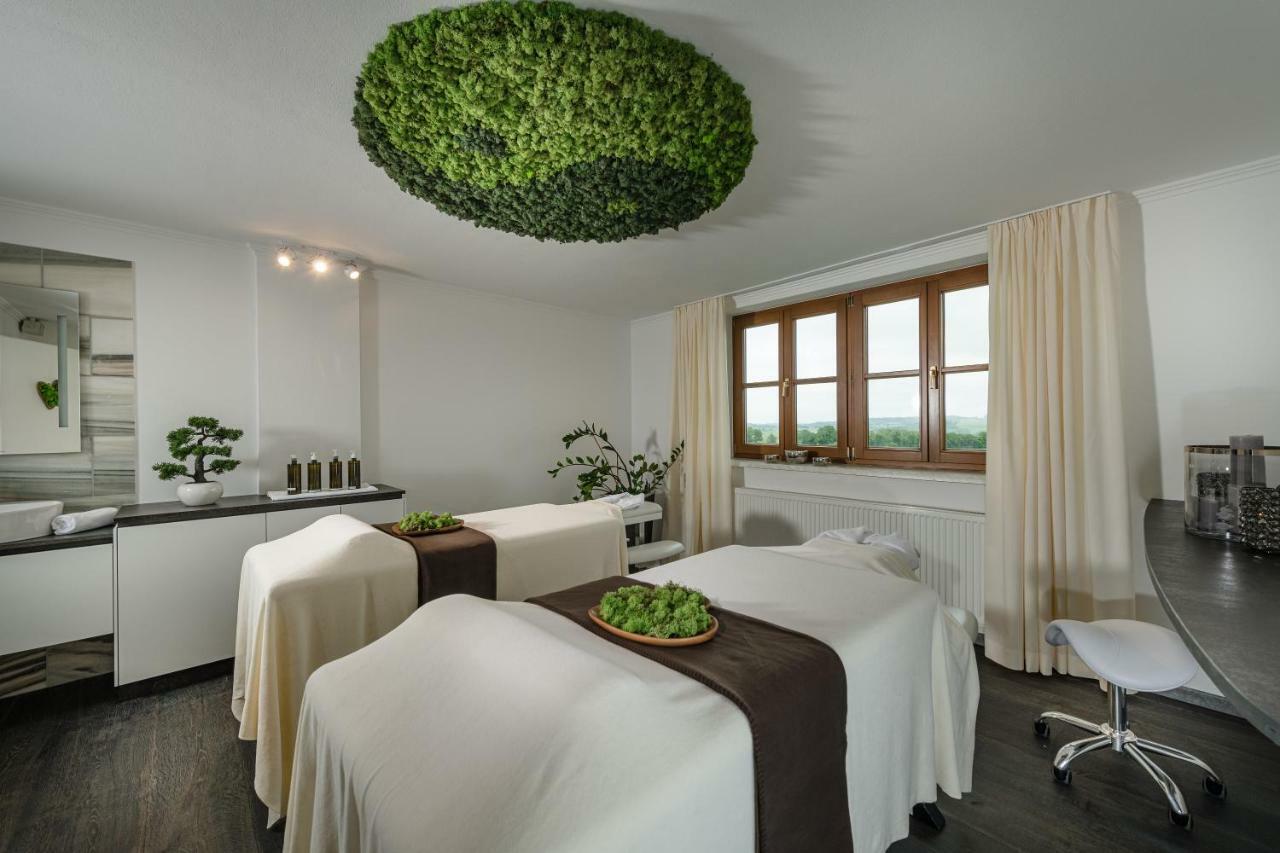 Hotel Winzer Wellness & Kuscheln Sankt Georgen im Attergau Exterior photo