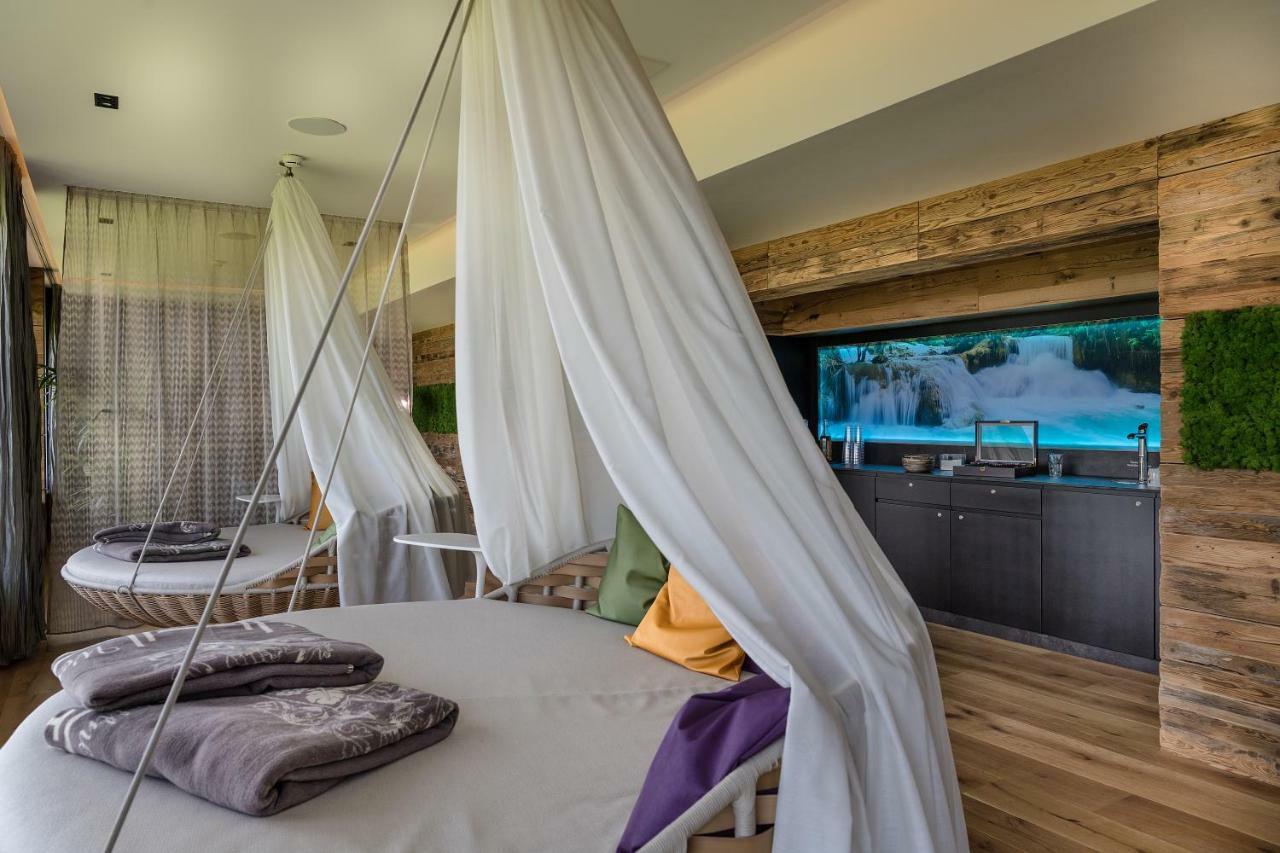 Hotel Winzer Wellness & Kuscheln Sankt Georgen im Attergau Exterior photo