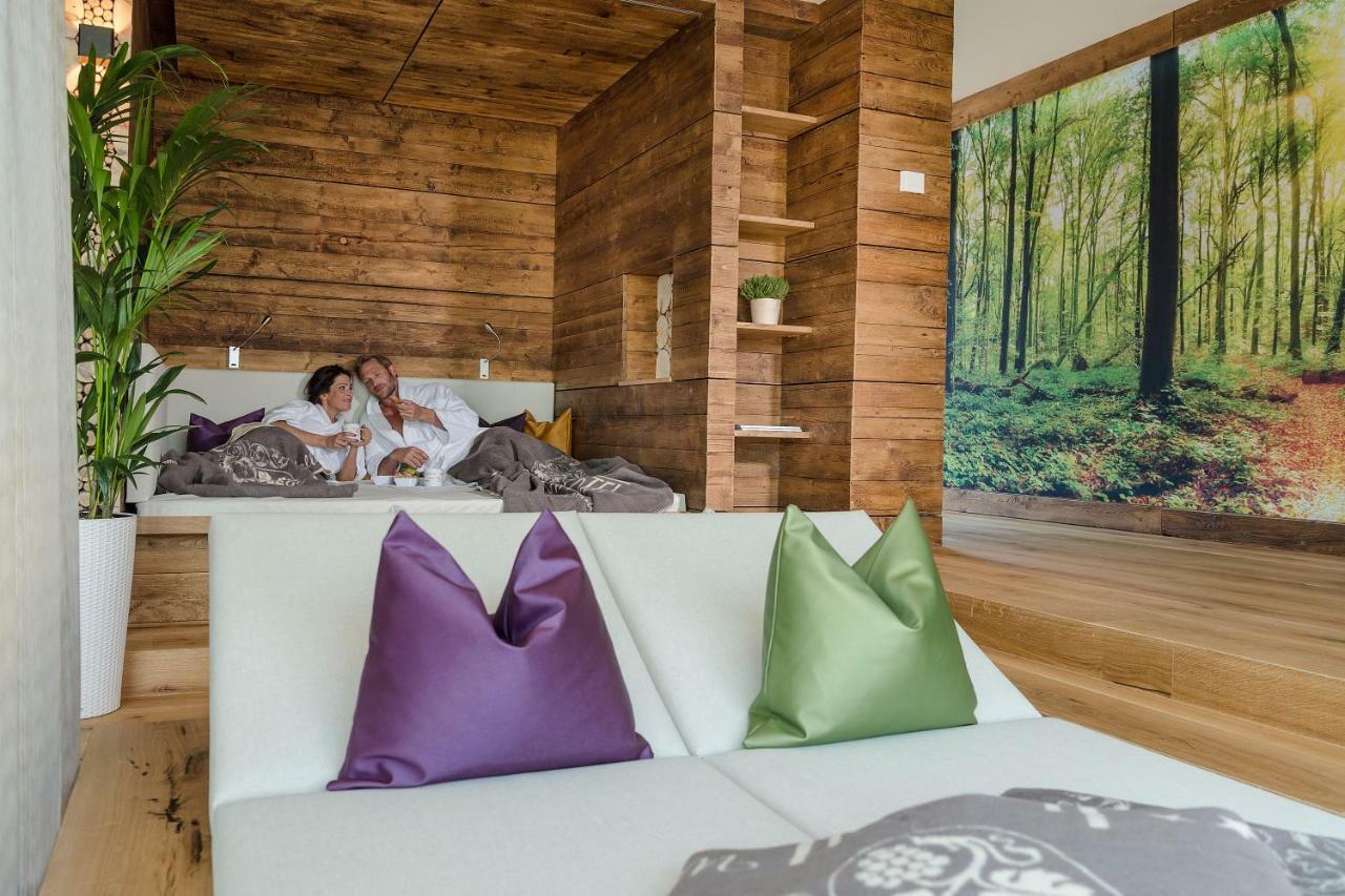 Hotel Winzer Wellness & Kuscheln Sankt Georgen im Attergau Exterior photo